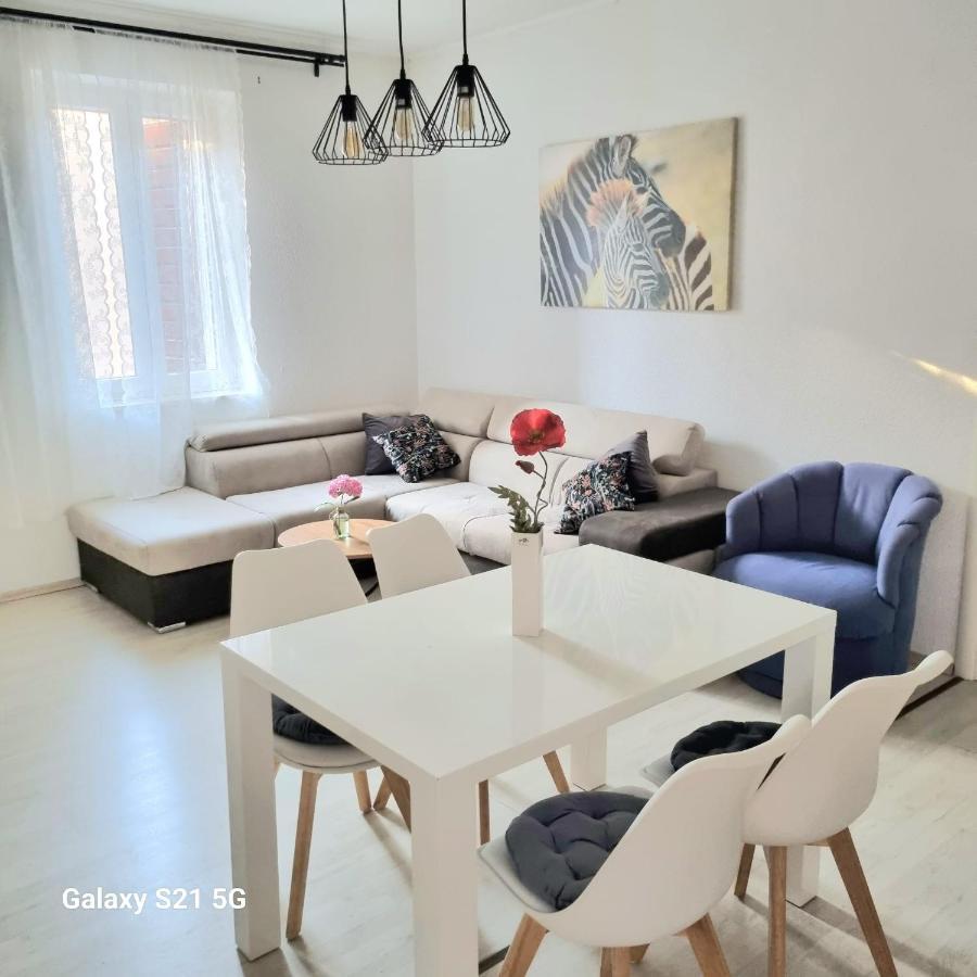 Sara Apartamento Podstrana Exterior foto